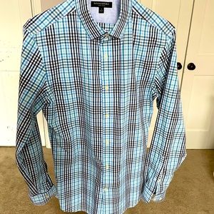 Men’s non-iron button down dress shirt
